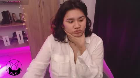 Mari online show from 03/24/26, 04:06