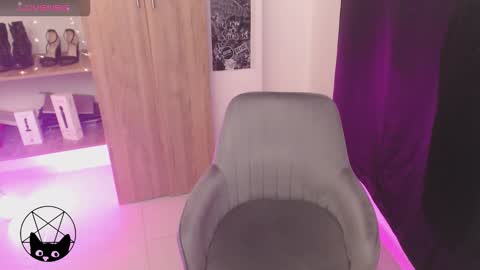 Mari online show from 03/31/26, 06:36