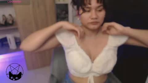 Mari online show from 04/27/26, 01:58