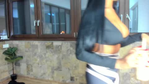 Snapshot of pussydollxx chatting on 02/03/25, 07:10 Andreea online show from 02/03/25, 07:10