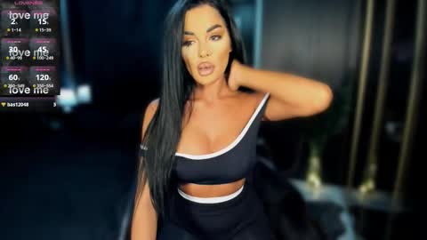 Snapshot of pussydollxx chatting on 10/28/25, 07:16 Andreea online show from 10/28/25, 07:16