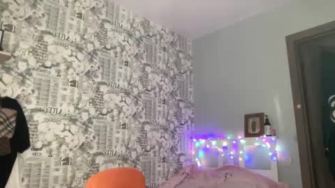 Snapshot of pussygir007 chatting on 01/13/25, 08:26 pussygirl007 online show from 01/13/25, 08:26