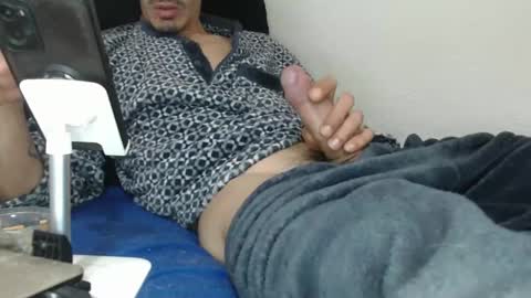 Snapshot of pussyhunterpt chatting on 02/28/25, 09:33 Ruck Fules online show from 02/28/25, 09:33