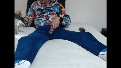 Snapshot of pussyhunterpt chatting on 12/15/25, 08:24 Ruck Fules online show from 12/15/25, 08:24