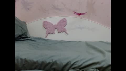 Snapshot of pussylicker1377 chatting on 02/11/25, 01:09 Pussylicker online show from 02/11/25, 01:09