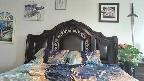 Rachel online show from 02/20/25, 04:03