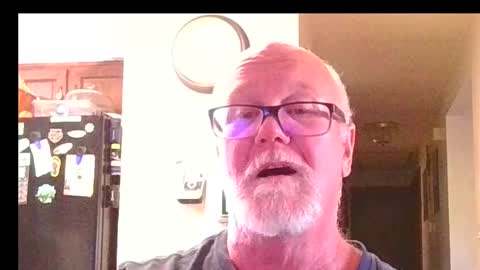 Snapshot of pussylover1365 chatting on 09/18/25, 09:28 pussylover1365 online show from 09/18/25, 09:28