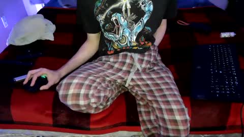 Snapshot of pussylover2182 chatting on 12/06/24, 08:26 pussylover2182 online show from 12/06/24, 08:26