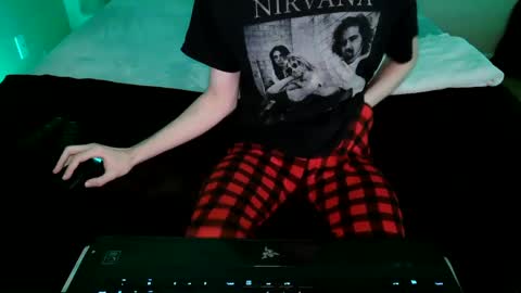 Snapshot of pussylover2182 chatting on 12/07/24, 07:27 pussylover2182 online show from 12/07/24, 07:27