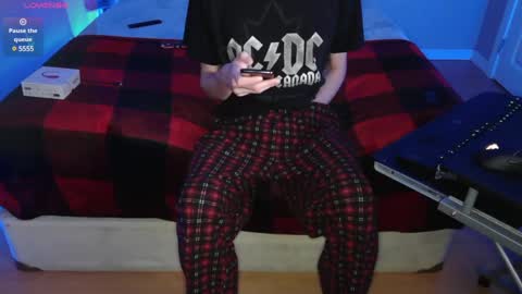 Snapshot of pussylover2182 chatting on 12/09/24, 06:23 pussylover2182 online show from 12/09/24, 06:23