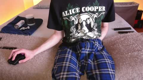 Snapshot of pussylover2182 chatting on 12/26/24, 03:59 pussylover2182 online show from 12/26/24, 03:59