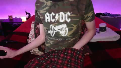 Snapshot of pussylover2182 chatting on 02/07/25, 05:41 pussylover2182 online show from 02/07/25, 05:41