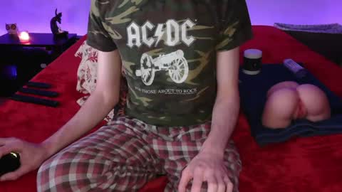 Snapshot of pussylover2182 chatting on 03/05/25, 06:12 pussylover2182 online show from 03/05/25, 06:12