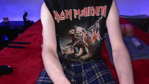 Snapshot of pussylover2182 chatting on 03/09/25, 06:06 pussylover2182 online show from 03/09/25, 06:06