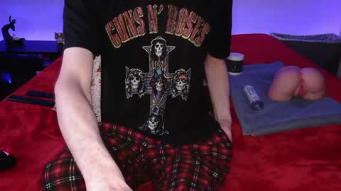 Snapshot of pussylover2182 chatting on 03/11/25, 04:54 pussylover2182 online show from 03/11/25, 04:54