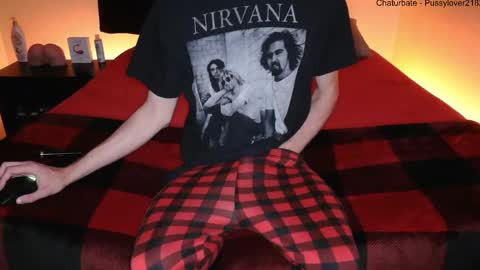 Snapshot of pussylover2182 chatting on 09/11/25, 03:06 pussylover2182 online show from 09/11/25, 03:06