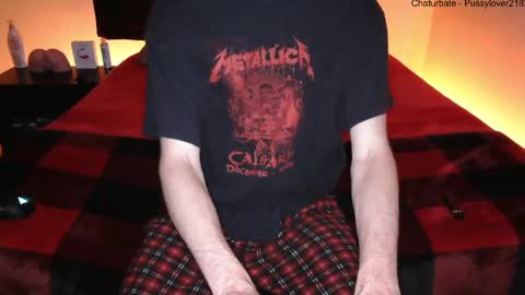 Snapshot of pussylover2182 chatting on 09/17/25, 03:08 pussylover2182 online show from 09/17/25, 03:08