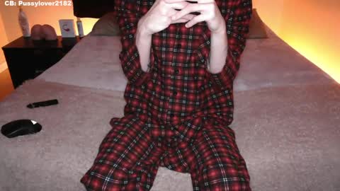 Snapshot of pussylover2182 chatting on 10/02/25, 03:13 pussylover2182 online show from 10/02/25, 03:13