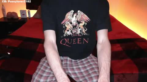 Snapshot of pussylover2182 chatting on 10/08/25, 03:04 pussylover2182 online show from 10/08/25, 03:04