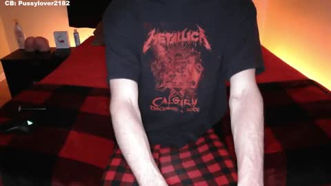 Snapshot of pussylover2182 chatting on 10/30/25, 05:20 pussylover2182 online show from 10/30/25, 05:20