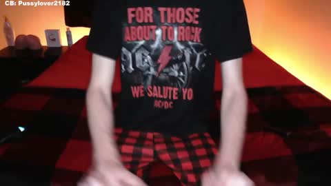 Snapshot of pussylover2182 chatting on 11/01/25, 05:09 pussylover2182 online show from 11/01/25, 05:09