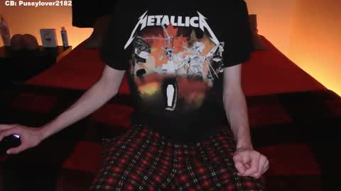 Snapshot of pussylover2182 chatting on 11/15/25, 05:05 pussylover2182 online show from 11/15/25, 05:05