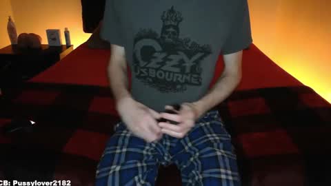 Snapshot of pussylover2182 chatting on 11/27/25, 06:26 pussylover2182 online show from 11/27/25, 06:26