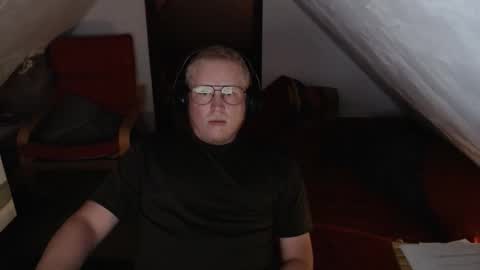 Snapshot of pussylovercb chatting on 09/19/25, 08:31 pussylovercb online show from 09/19/25, 08:31