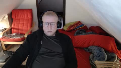 Snapshot of pussylovercb chatting on 10/27/25, 09:13 pussylovercb online show from 10/27/25, 09:13