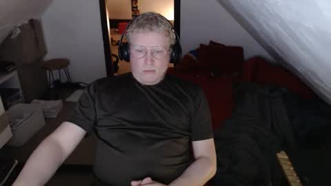 Snapshot of pussylovercb chatting on 04/30/26, 10:03 pussylovercb online show from 04/30/26, 10:03
