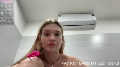 Snapshot of pussymoneywet chatting on 07/14/26, 02:05 Lina online show from 07/14/26, 02:05