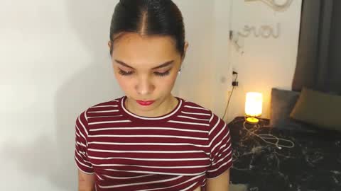 Snapshot of pussywetandwild chatting on 12/10/24, 03:01 LHARA online show from 12/10/24, 03:01