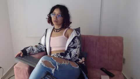 Snapshot of putakusan chatting on 12/05/24, 03:04 Izumi online show from 12/05/24, 03:04