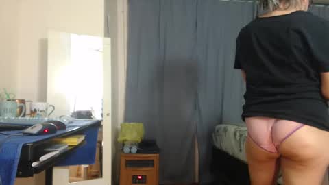 putiputi4u online show from 04/13/26, 03:34