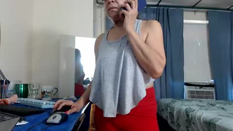 Snapshot of putiputi4u chatting on 06/16/26, 01:25 putiputi4u online show from 06/16/26, 01:25