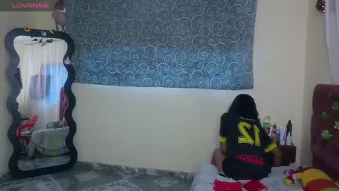 Snapshot of putiputisexo chatting on 06/04/26, 11:00 putinaicolls online show from 06/04/26, 11:00