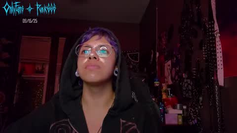 Snapshot of pvnkwizard chatting on 09/16/25, 02:45 Pvnk online show from 09/16/25, 02:45