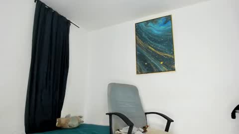 Snapshot of pyke_cum chatting on 01/11/25, 04:59 pyke_cum online show from 01/11/25, 04:59