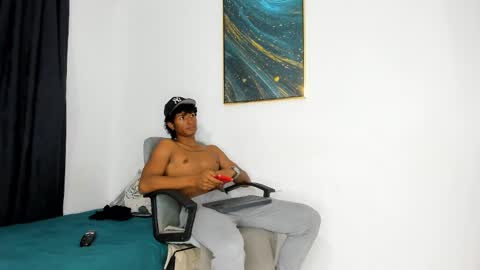 Snapshot of pyke_cum chatting on 01/16/25, 12:45 pyke_cum online show from 01/16/25, 12:45