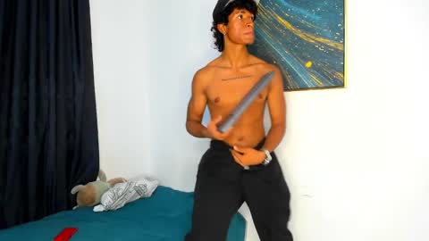 Snapshot of pyke_cum chatting on 01/18/25, 07:38 pyke_cum online show from 01/18/25, 07:38