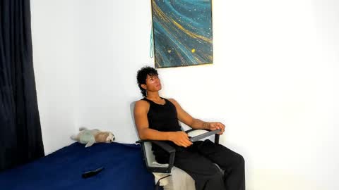 Snapshot of pyke_cum chatting on 01/20/25, 07:36 pyke_cum online show from 01/20/25, 07:36