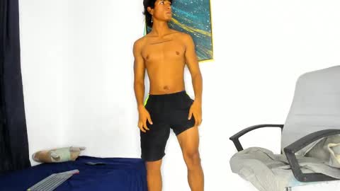 Snapshot of pyke_cum chatting on 01/21/25, 11:03 pyke_cum online show from 01/21/25, 11:03