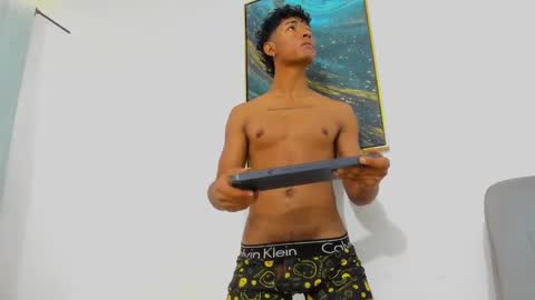 Snapshot of pyke_cum chatting on 02/07/25, 12:39 pyke_cum online show from 02/07/25, 12:39