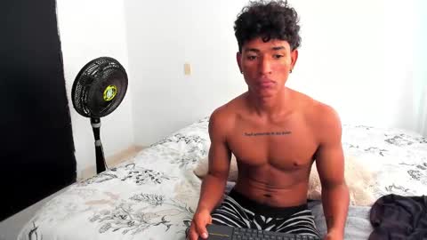 Snapshot of pyke_cum chatting on 02/12/25, 01:48 pyke_cum online show from 02/12/25, 01:48