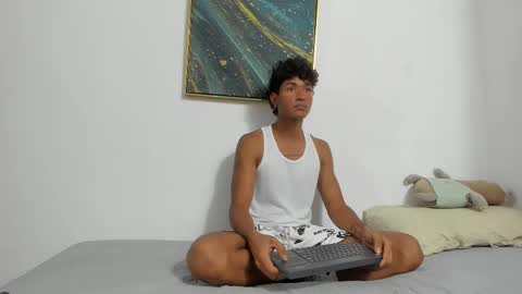 Snapshot of pyke_cum chatting on 03/02/25, 11:20 pyke_cum online show from 03/02/25, 11:20