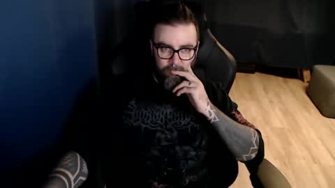 Snapshot of pyroxen chatting on 10/24/25, 09:00 Yog Sothoth online show from 10/24/25, 09:00