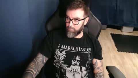 Snapshot of pyroxen chatting on 12/18/25, 08:37 Yog Sothoth online show from 12/18/25, 08:37