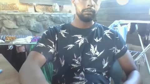 Snapshot of python974 chatting on 03/12/25, 03:02 Python online show from 03/12/25, 03:02