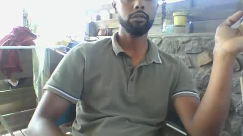 Snapshot of python974 chatting on 10/05/25, 05:50 Python online show from 10/05/25, 05:50