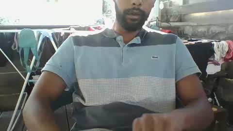 Snapshot of python974 chatting on 11/13/25, 02:21 Python online show from 11/13/25, 02:21